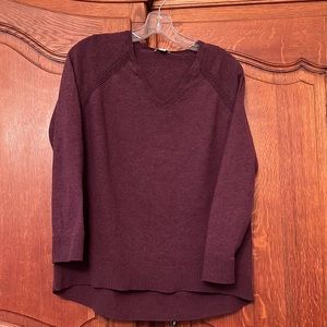 Gap Large Burgundy sweater